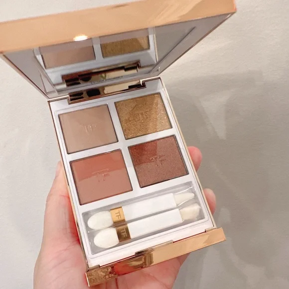 LIMITED EDITION Tom Ford Soleil de Feu Eye Color Quad 01 ISLAND HAZE - Picture 1 of 6